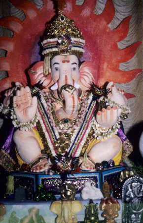 Téléchargez les photos : Seigneur ganesha à Bombay au maharashtra Inde Asie - en image libre de droit