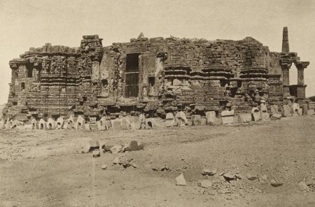Ruins of the Somnath temple as they appeared in 1907 ; Somnath temple ; Saurastra ; Gujarat ; India