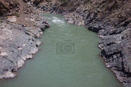 Mandakini-Flüsse bei Rudraprayag in Uttarakhand Indien Asien