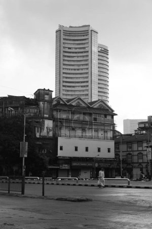 Foto de Bombay Stock Exchange Building Mumbai Maharashtra India Asia mayo 2012 - Imagen libre de derechos