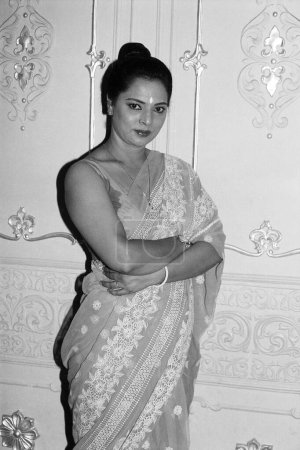 Téléchargez les photos : Vieux millésime indien années 1980 noir et blanc bollywood cinéma hindi film actrice, Inde, Sonia Sahni, actrice indienne - en image libre de droit