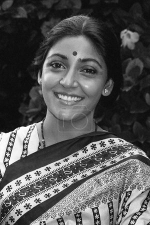 Foto de Indio viejo vintage 1980s negro y blanco bollywood cine hindi película actriz, India, Deepti Naval, Dipti Naval, actriz india - Imagen libre de derechos