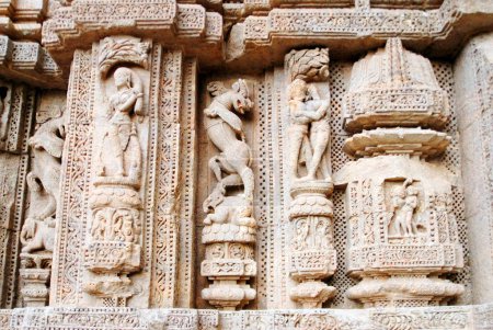 Téléchargez les photos : Konarak temple du soleil ; Konarak ; Bhubaneswar ; Orissa ; Inde - en image libre de droit