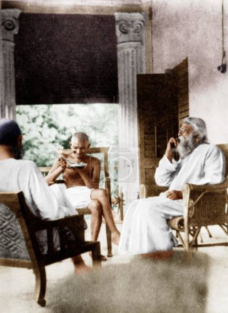 Téléchargez les photos : Mahatma Gandhi avec Rabindranath Tagore, Santiniketan, Bengale occidental, Inde, Asie, 29 mai 1925 - en image libre de droit