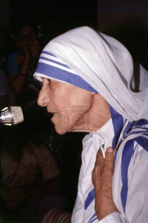 Foto de Ganador del premio noble más prestigioso de la trabajadora social Madre Teresa, India - Imagen libre de derechos
