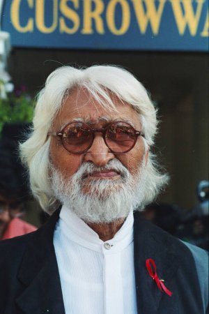 Téléchargez les photos : Asie du Sud peintre de renommée mondiale indien M.F. Hussain au hippodrome. Bombay Mumbai. Maharashtra. Inde - en image libre de droit
