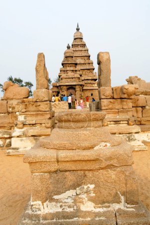 Téléchargez les photos : Le temple du rivage à Mahabalipuram ; Tamil Nadu ; Inde - en image libre de droit