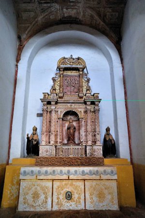 Dentro de la Iglesia de San Francisco de Asís en 1521 dC; Antiguo Goa; Velha Goa; India