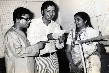 Foto de Compositor de música india, RD Burman, Prem Chopra y Asha Bhonsale, India, Asia - Imagen libre de derechos