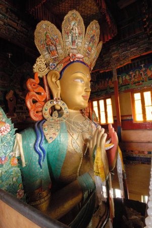Téléchargez les photos : Statue de Bouddha dans le monastère de Tikse ou Thiksey ; Leh ; Ladakh ; Jammu & Cachemire ; Inde - en image libre de droit
