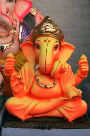 Téléchargez les photos : Idole du seigneur Ganesh ; Pune ; Maharashtra ; Inde - en image libre de droit
