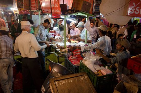 Téléchargez les photos : Étal alimentaire Ahmedabad Gujarat Inde Asie - en image libre de droit