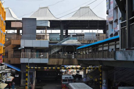 Foto de Andheri metro estación de tren, mumbai, maharashtra, India, asia - Imagen libre de derechos