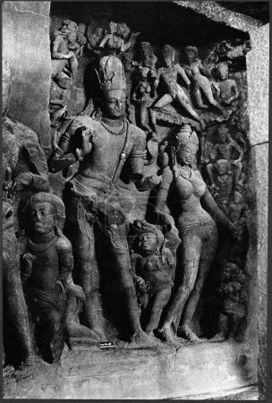 Téléchargez les photos : Grottes de Gangadhara, Elephanta, Bombay, Mumbai, Maharashtra, Inde, 1977. - en image libre de droit