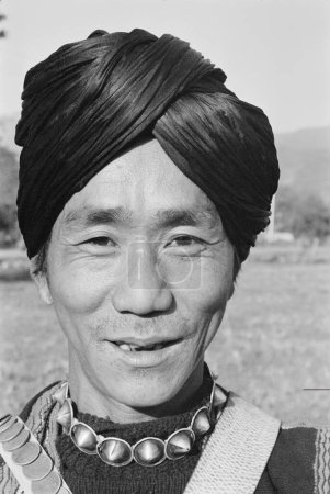 Foto de Hombre de la tribu Idu Mishmi. Arunachal Pradesh. India 1982 - Imagen libre de derechos