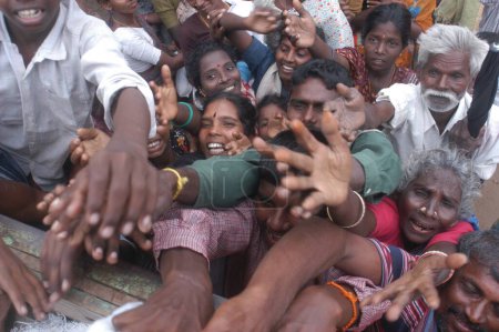 Téléchargez les photos : Catastrophe naturelle Tremblement de terre au fond de la mer, Nagapattinum, Velankanni, Tamil Nadu, Océan Indien, Inde 27 décembre 2004 - en image libre de droit