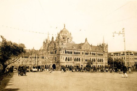 Téléchargez les photos : Victoria Terminus (1878 - 88), Bombay, Mumbai maharashtra, INDE - en image libre de droit