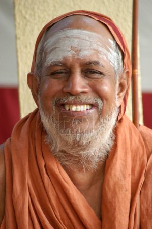 Téléchargez les photos : Sa Sainteté le Sankaracharaya de Kanchi Sri Jayendra Saraswati, Inde - en image libre de droit