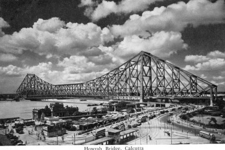 Téléchargez les photos : Vieille carte postale ; pont Howrah ; Calcutta ; Bengale occidental ; Inde - en image libre de droit