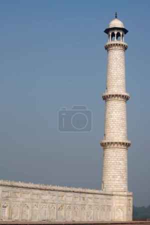 minaret chhatris of taj mahal, Agra, Uttar Pradesh, India, Asia