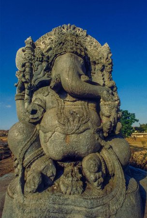 Ganesha statue, hoysaleswara temple, halebid, karnataka, india, asia