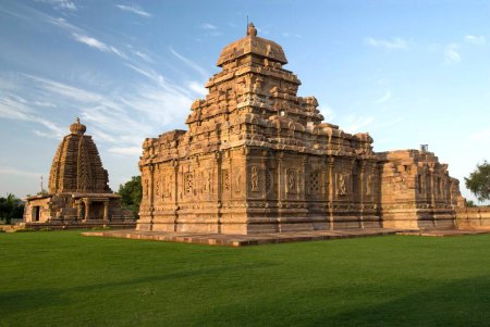 Téléchargez les photos : Patrimoine mondial de l'UNESCO ; temple Galaganatha 750 apr. J.-C. et temple Sangameshwara 720 apr. J.-C. ; Pattadakal ; Karnataka ; Inde - en image libre de droit