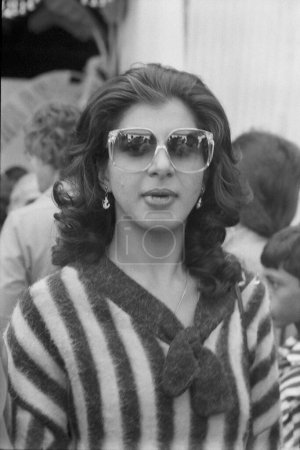 Téléchargez les photos : Vieux millésime indien années 1980 noir et blanc bollywood cinéma hindi film actrice, Inde, Anita Raj, actrice indienne - en image libre de droit