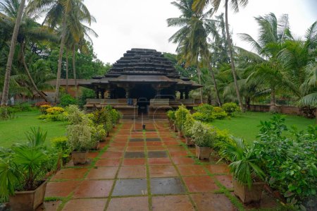 Kamal basadi jain temple dans belgaum au karnataka Inde Asie