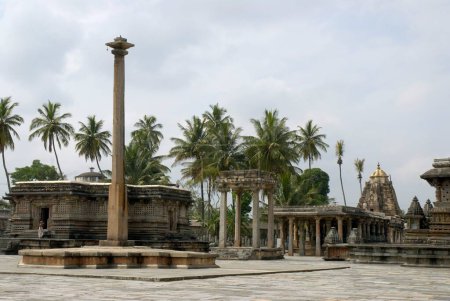 Téléchargez les photos : Temple complexe de Channakesava Vishnu temple ; Belur ; district Hassan ; Karnataka ; Inde - en image libre de droit