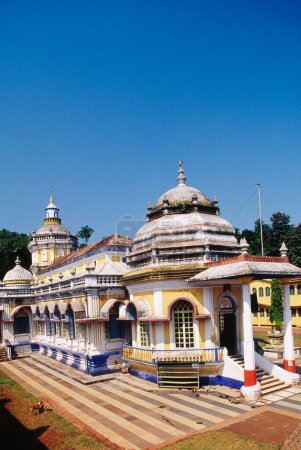 Téléchargez les photos : Temple Shri Mangesh ou temple Mangeshi, Goa, Maharashtra, Inde - en image libre de droit