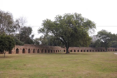 Jardin dans le tombeau d'Isha khan à l'intérieur du tombeau Humayun ; Delhi ; Inde