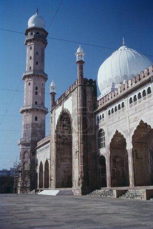 Foto de Vista de Taj Ul Masjid en Bhopal, Madhya Pradesh, India - Imagen libre de derechos
