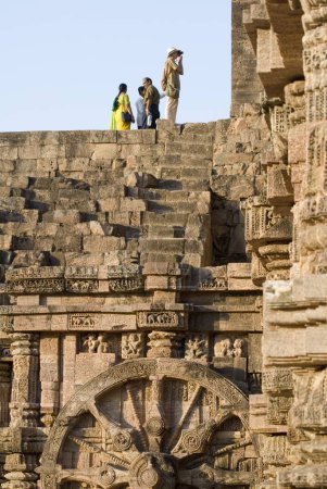 Foto de Una de varias esculturas icónicas en las paredes del templo del siglo XIII Patrimonio de la Humanidad; Konarak; Orissa; India - Imagen libre de derechos