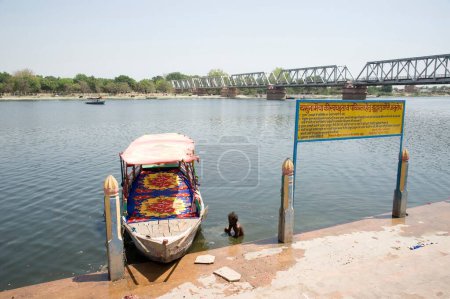 Photo for Yamuna railway bridge, mathura, uttar pradesh, india, asia - Royalty Free Image