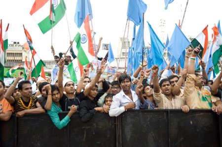 Foto de Anna Hazare Defensores de activista anticorrupción en ramlila maidan delhi India Asia - Imagen libre de derechos