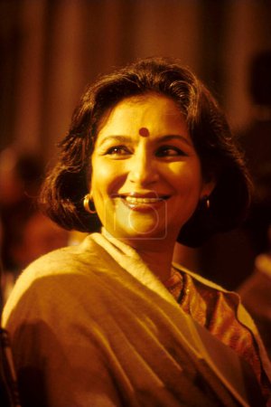Téléchargez les photos : L'actrice indienne Sharmila Tagore - en image libre de droit