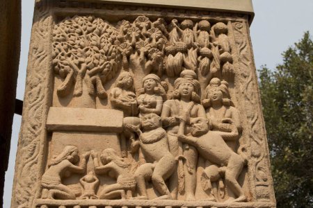 Téléchargez les photos : Statue sculptée sur pilier, sanchi stupa, madhya pradesh, Inde, Asie - en image libre de droit