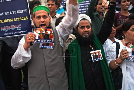Foto de Manifestante tras ataque terrorista de muyahidines decanos en Bombay Mumbai, Maharashtra, India 3, diciembre de 2008 - Imagen libre de derechos