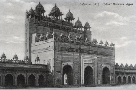 Picture Postcard ; Buland Darwaza ; Fatehpur Sikri ; Uttar Pradesh ; India