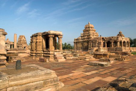 Téléchargez les photos : Patrimoine mondial de l'UNESCO ; temples à Pattadakal ; Karnataka ; Inde - en image libre de droit