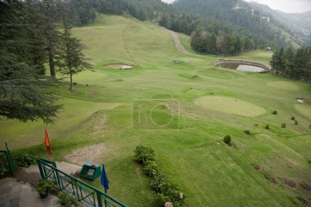 Téléchargez les photos : Club de golf 18 trous shimla himachal pradesh Inde Asie - en image libre de droit