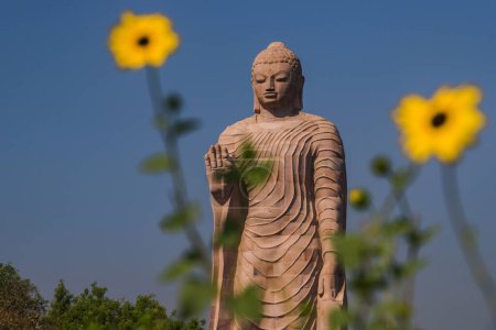 Téléchargez les photos : Statue de Bouddha Sarnath, Uttar Pradesh, Inde, Asie - en image libre de droit