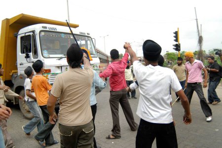 Photo for Sikhs blocking highway protesting for dera saccha sauda at, Mulund, Bombay, Mumbai, Maharashtra, India - Royalty Free Image
