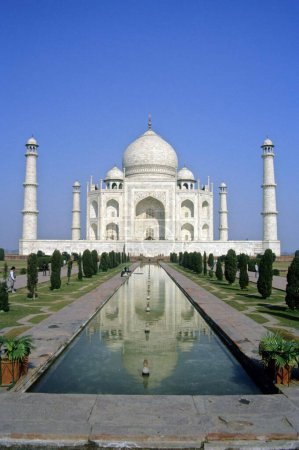 Téléchargez les photos : Taj mahal, agra, uttar pradesh, Inde - en image libre de droit