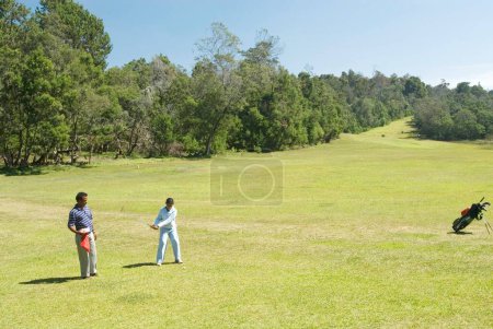 Téléchargez les photos : Kodaikanal club de golf a commencé en 1895 couvre 6426 yards région ; Kodaikanal populairement connu sous le nom de Kodai ; Tamil Nadu ; Inde - en image libre de droit