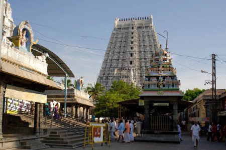 Téléchargez les photos : Temple Arunachaleshwar à Tiruvannamalai au Tamilnadu Inde Asie - en image libre de droit