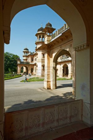 Téléchargez les photos : Senate House Complex of Allahabad University, Uttar Pradesh, Inde, Asie - en image libre de droit