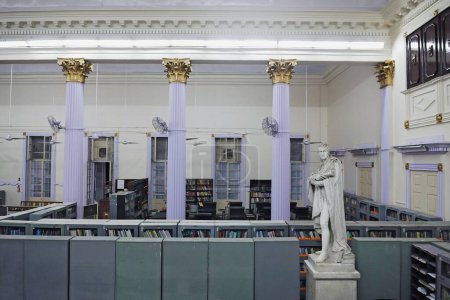Téléchargez les photos : Intérieur de la mairie bibliothèque asiatique Bombay Mumbai, Maharashtra, Inde - en image libre de droit