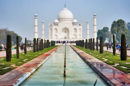 Téléchargez les photos : Taj mahal agra Uttar Pradesh Inde Asie - en image libre de droit