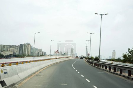 Téléchargez les photos : Autoroute de l'Est Mumbai Maharashtra Inde Asie - en image libre de droit